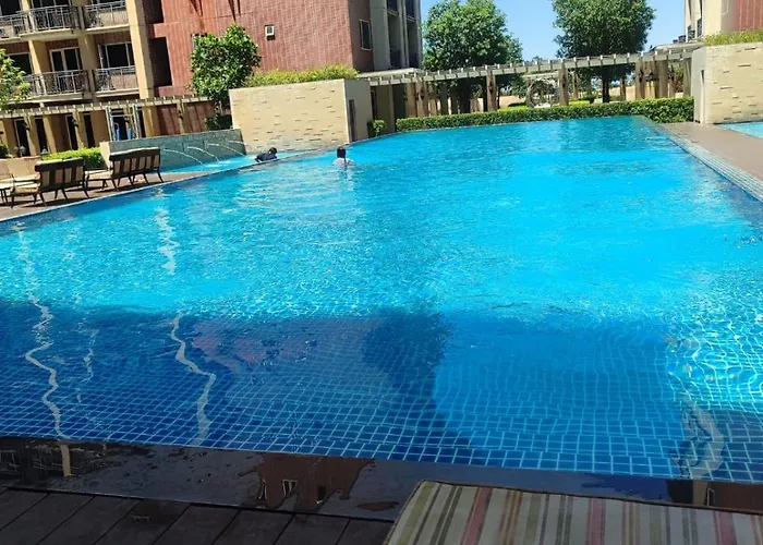 Ws906 Near Moa, Free Pool Access Manila